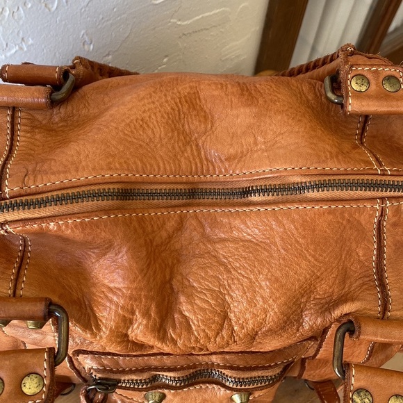 ๐ BEAUTIFULLY BOHO LEATHER CROSSBODY BAG โผ๏ธ - Picture 4 of 14